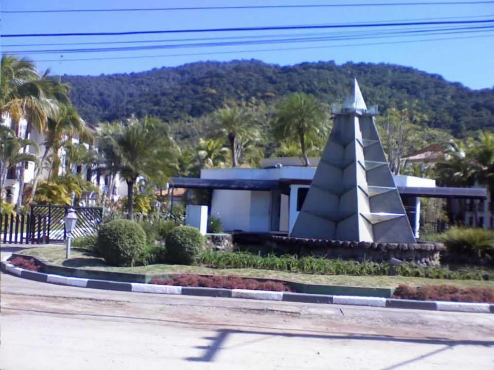 Ubatuba Apto. Wembley Tenis Apartment Exterior photo